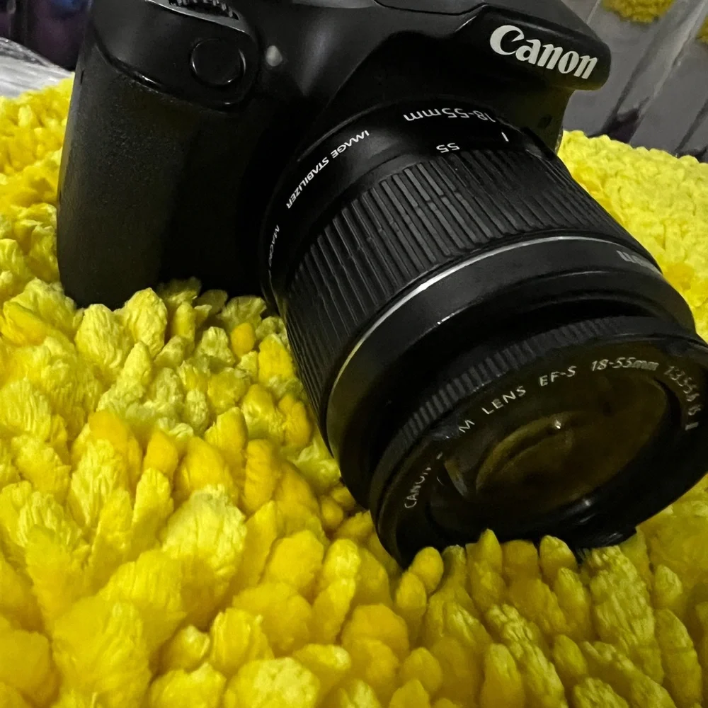 Canon EOS Rebel T6 Digital